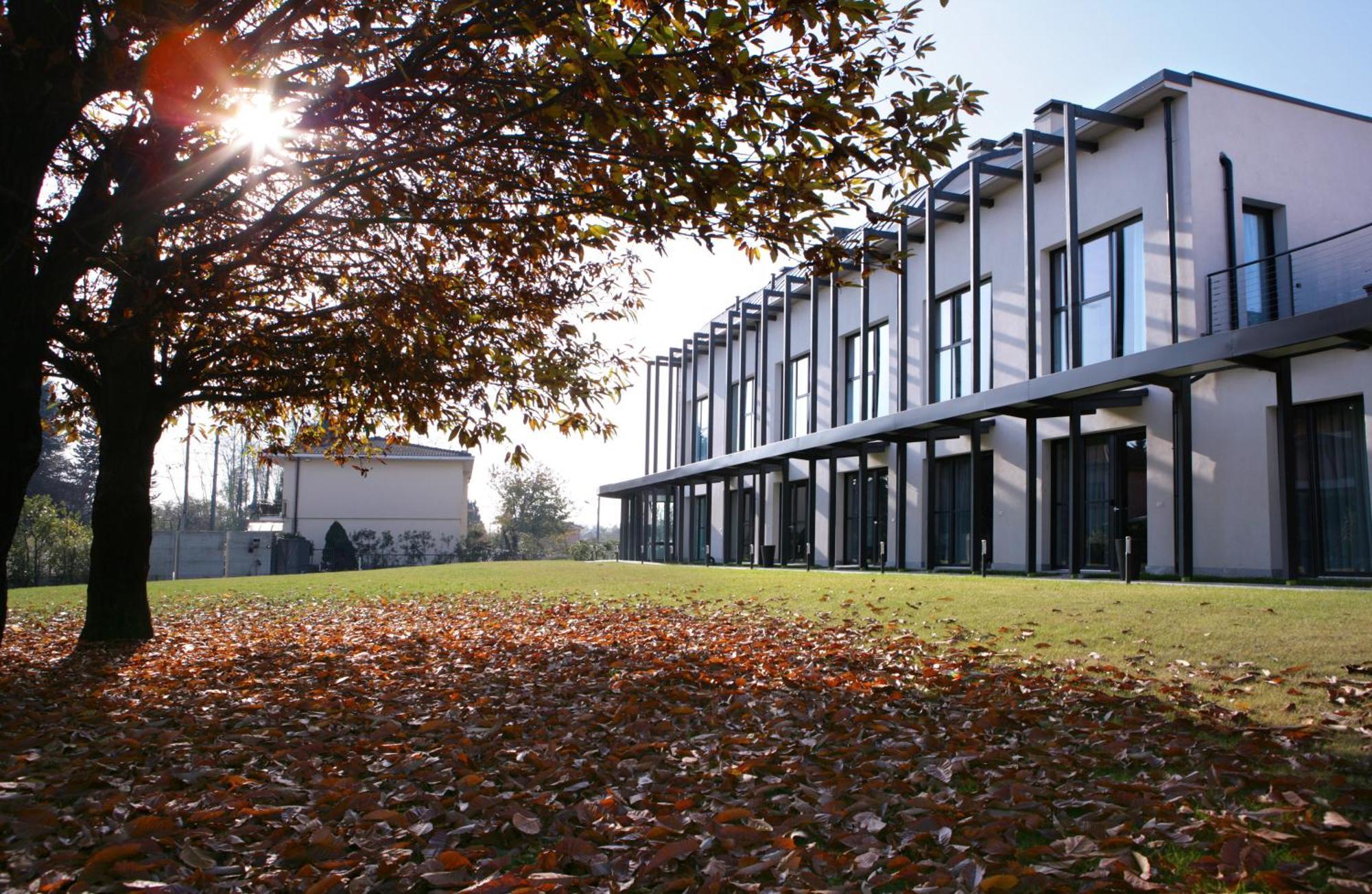 Mxp Rooms Guest House Cardano Al Campo Dış mekan fotoğraf