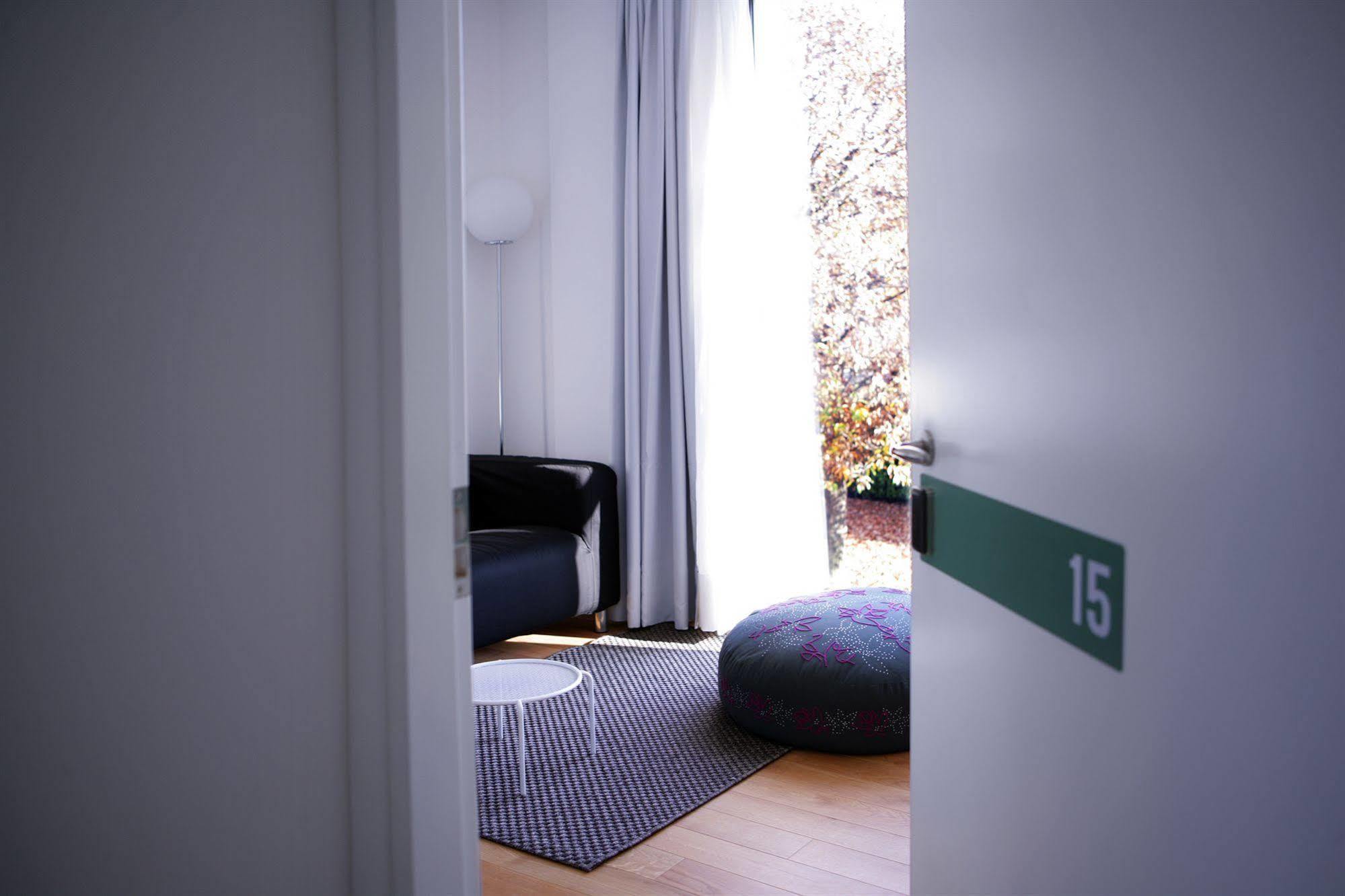 Mxp Rooms Guest House Cardano Al Campo Dış mekan fotoğraf